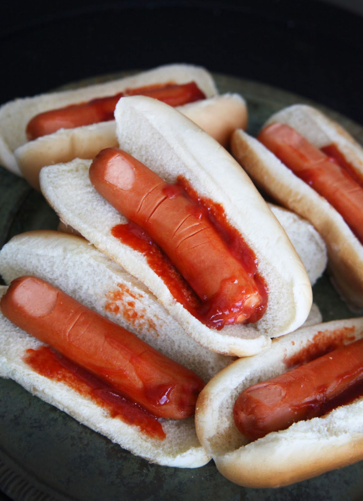 recette-halloween-hot-dog-cannibal.jpg
